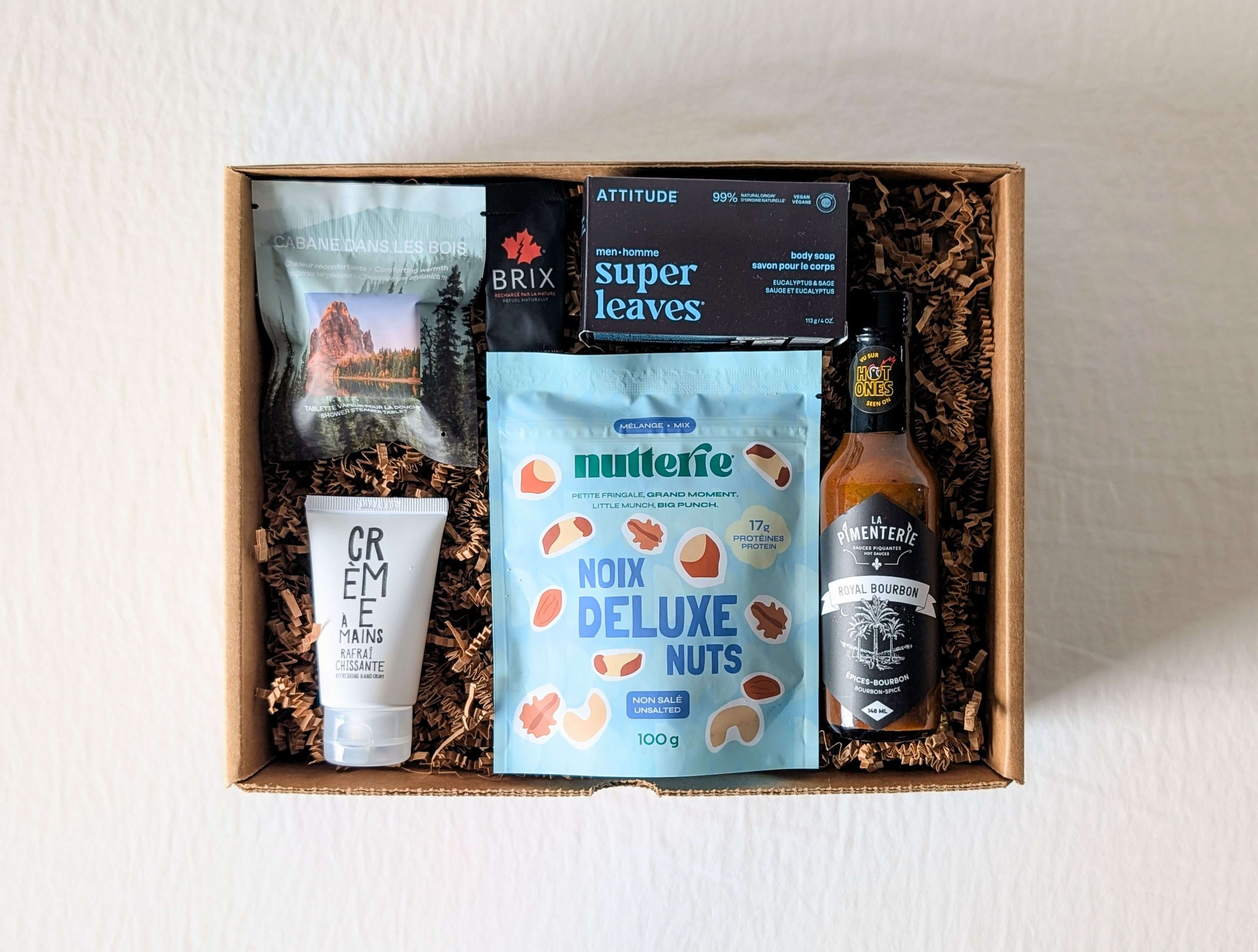 boite cadeau confort chaï produits québécois locaux
