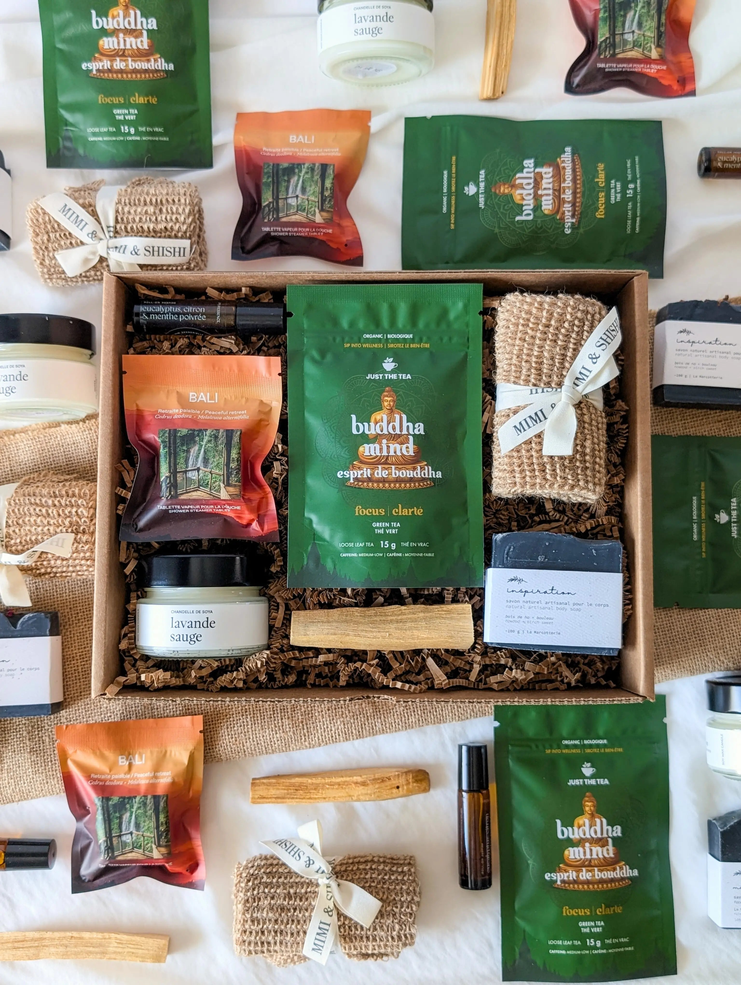 Boîte Rituel spa avec produits Marée Chandelles, La Marcotterie et Just the Tea pour rituel détente boréal
